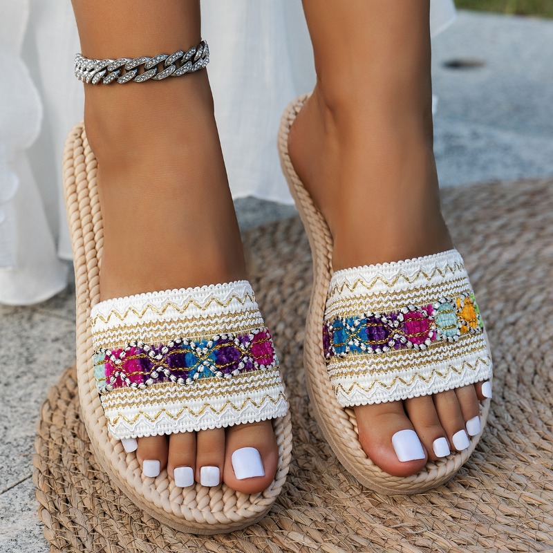 شباشب نسائية للخارج، أحذية مسط - مراجعة Ethnic Modern Fashion وسعره